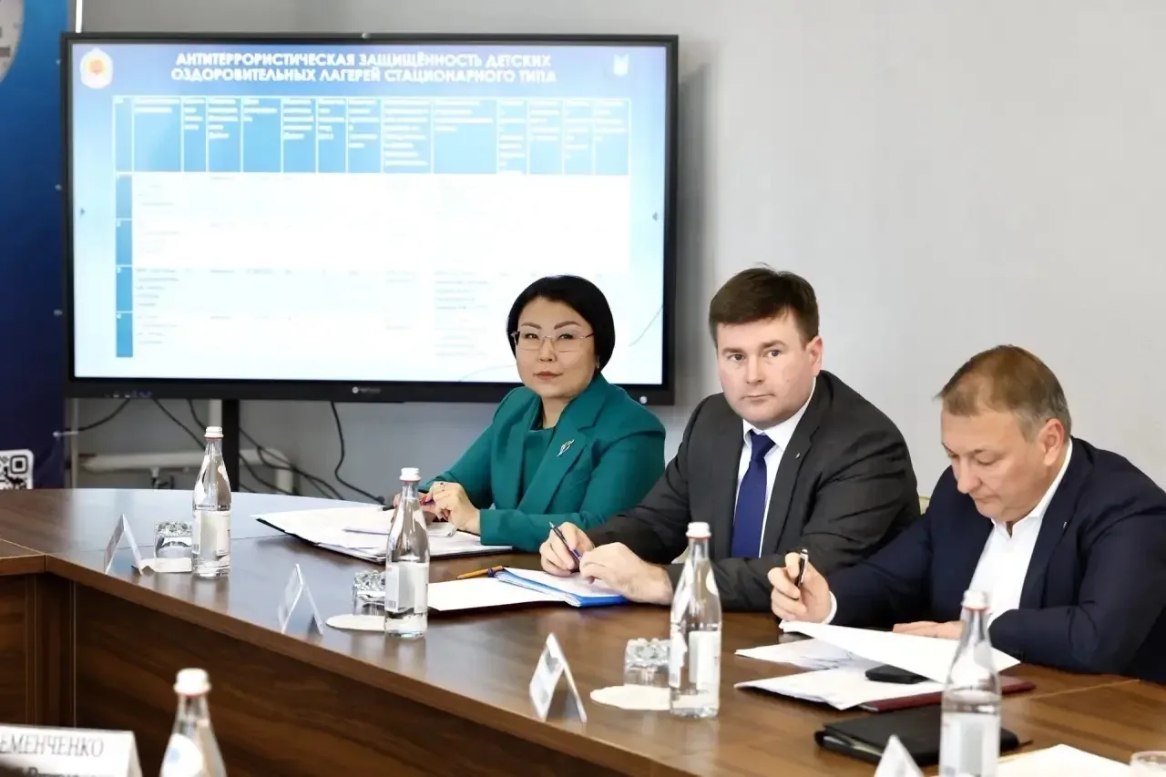 Провел выездное заседание Антитеррористической комиссии Калмыкии   Вместе с коллегами обсудили меры 