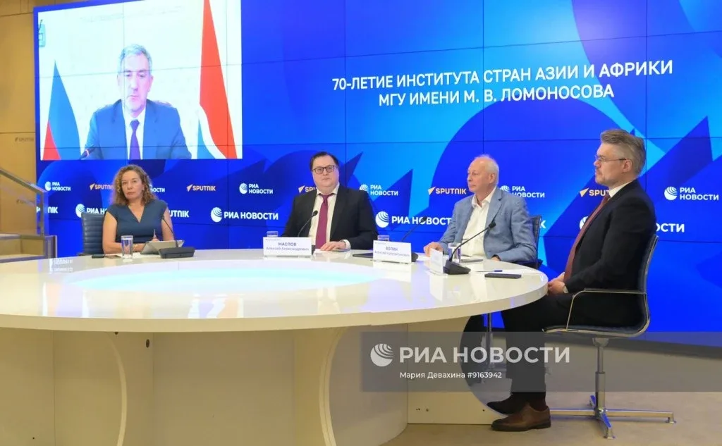 У Амурской области есть уникальный, колоссальный практический опыт работы с Китаем — мы живем и рабо