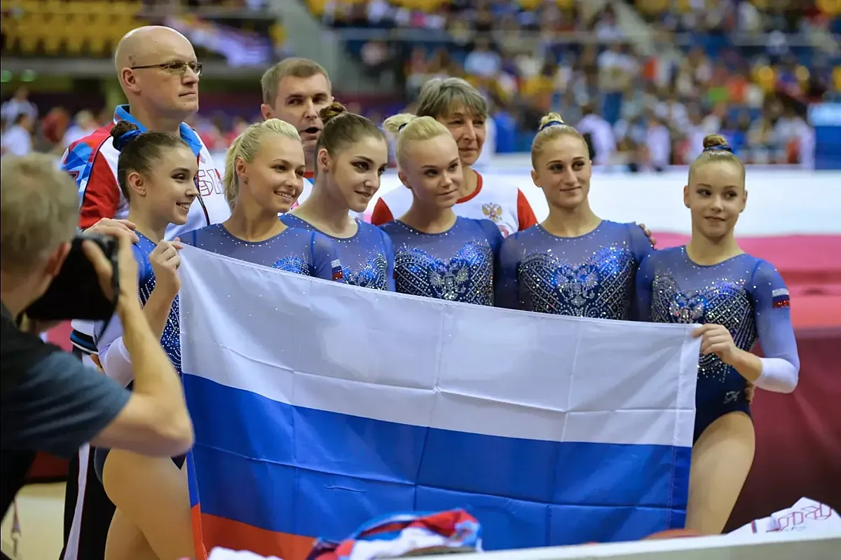 ✨ Спокойной ночи, страна ✨  🏅 Еврокомиссия приняла решение отменить ограничения, действовавшие в о