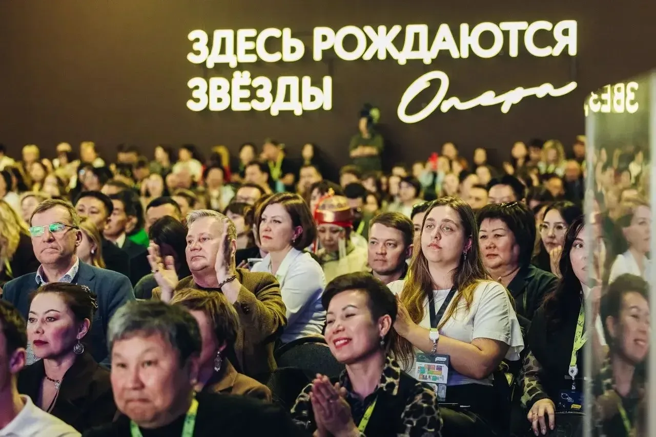 О развитии кино, изобразительного искусства, о том, как делать шоу и перформансы, чтоб продвигать св