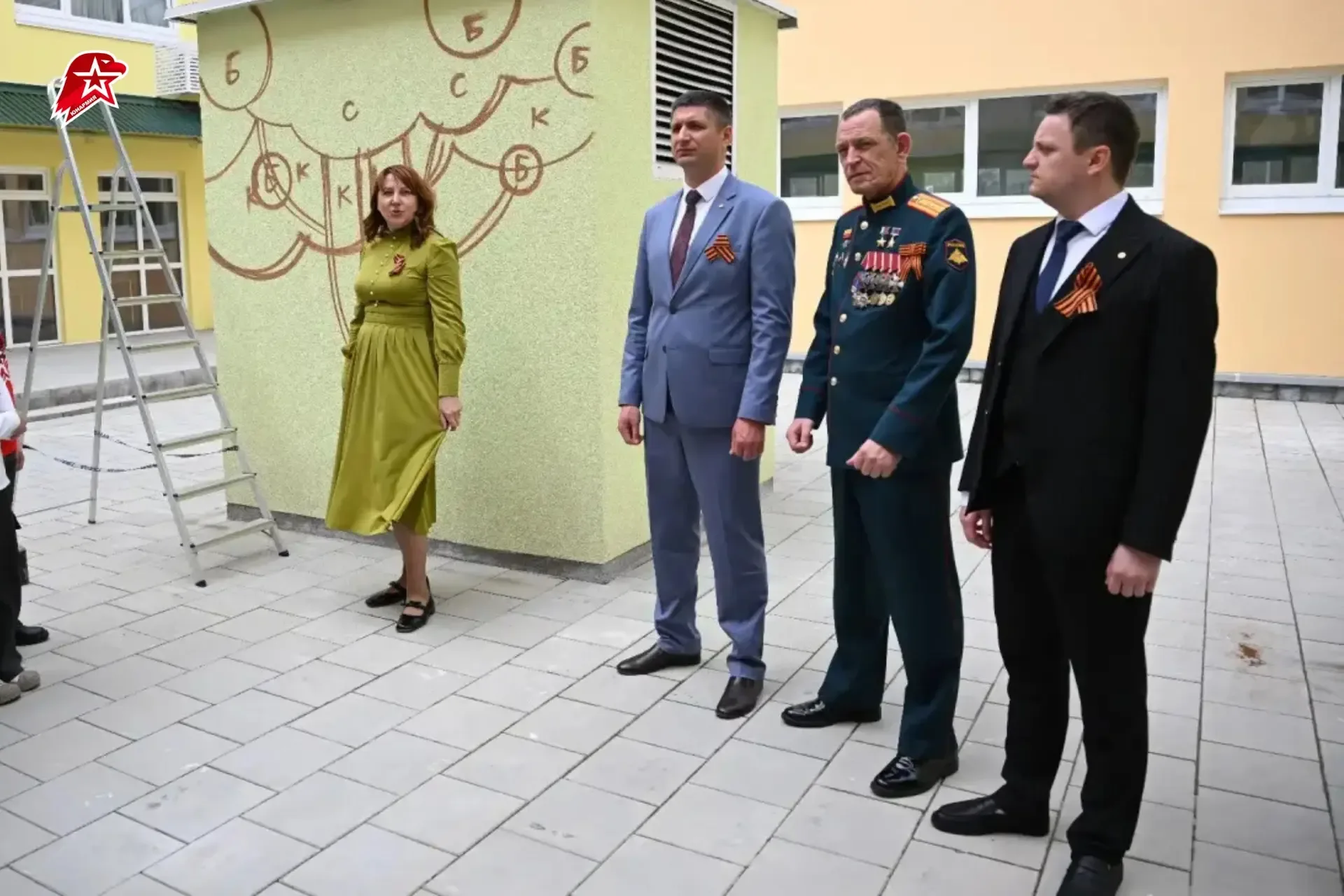 Память, которая живёт не только в сердцах😍  В Сочи прошла Всероссийская акция «Граффити. Защитник». 