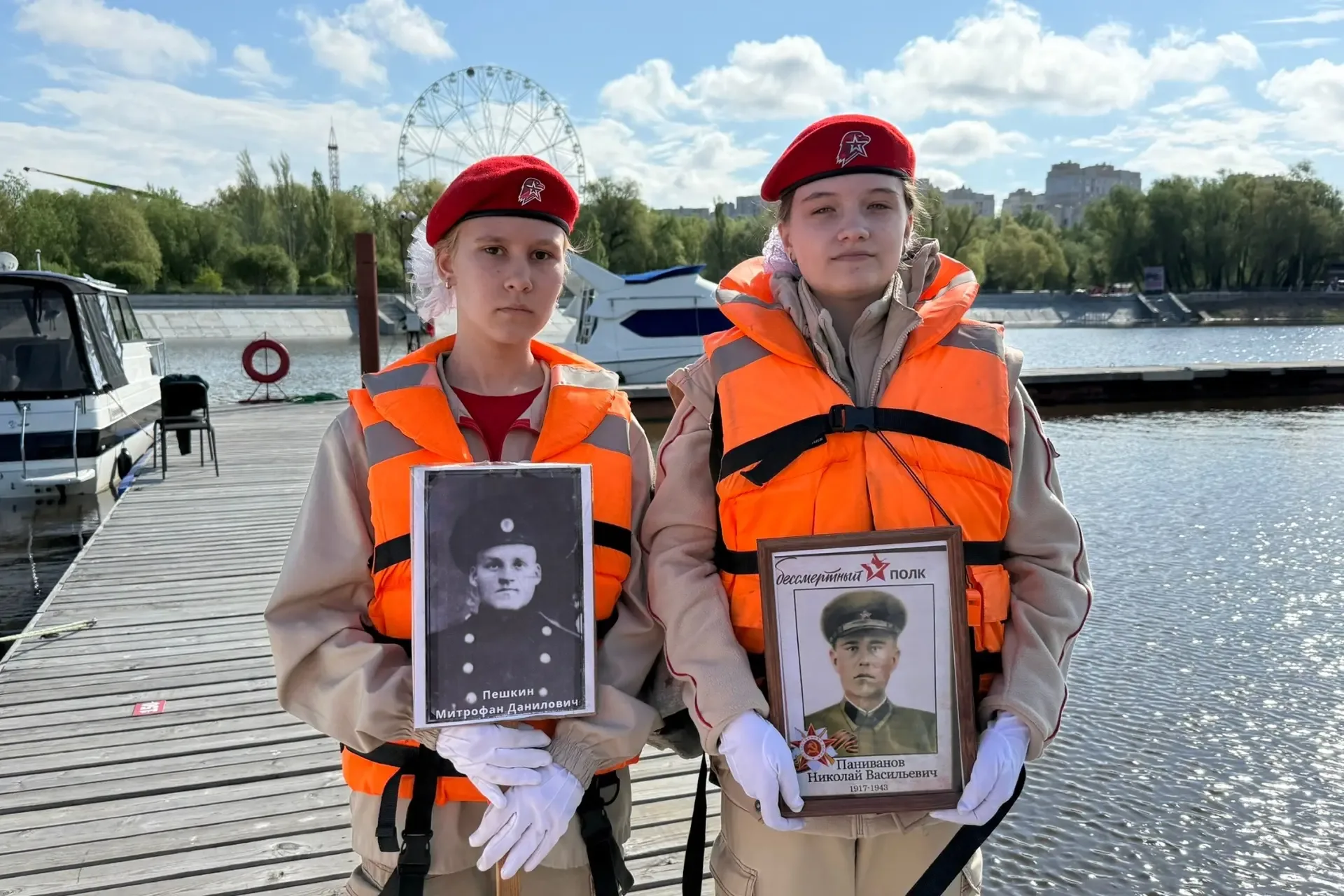Гордимся и чтим память Героев❤️  Юнармейцы со всей страны приняли участие в торжественных мероприяти