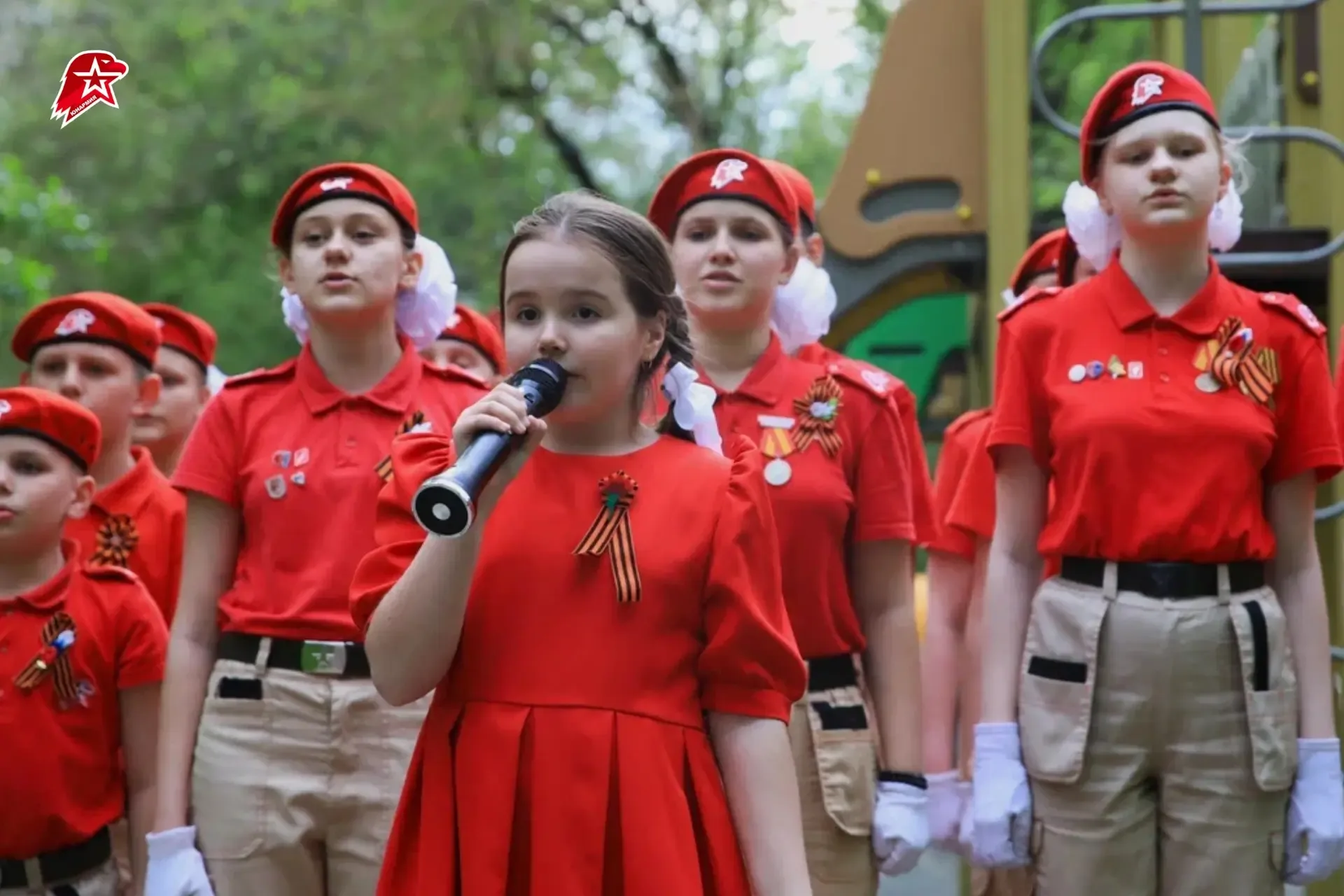 Судьбы, закалённые войной🙌  Юнармейцы не забывают участников Великой Отечественной войны и устраиваю