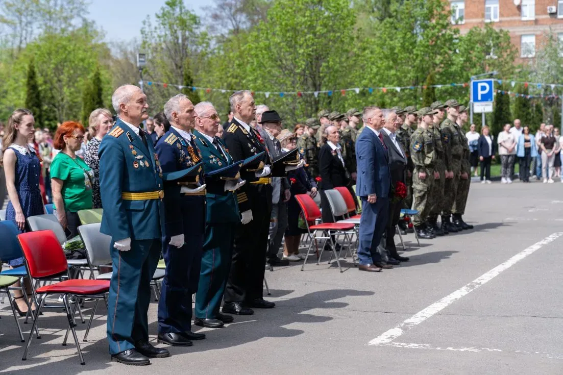 С Днём Великой Победы, Физтехи 🕊🎖  9 Мая — дата, объединяющая поколения. Для МФТИ этот праздник имее