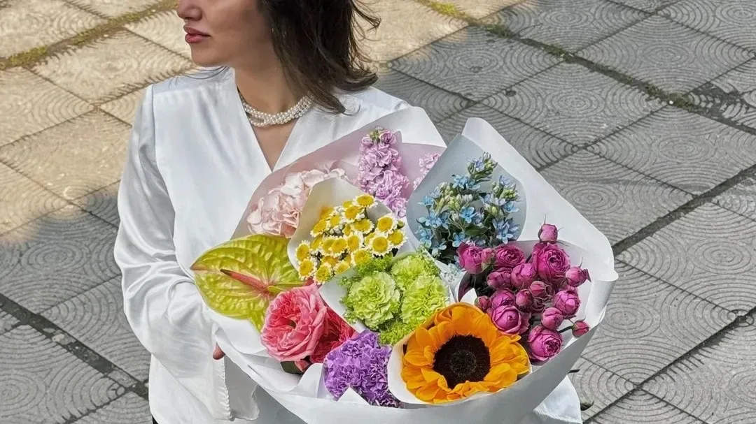 «Дофаминовые букеты»: новый тренд, который поднимает настроение  В Черноголовке набирает популярност