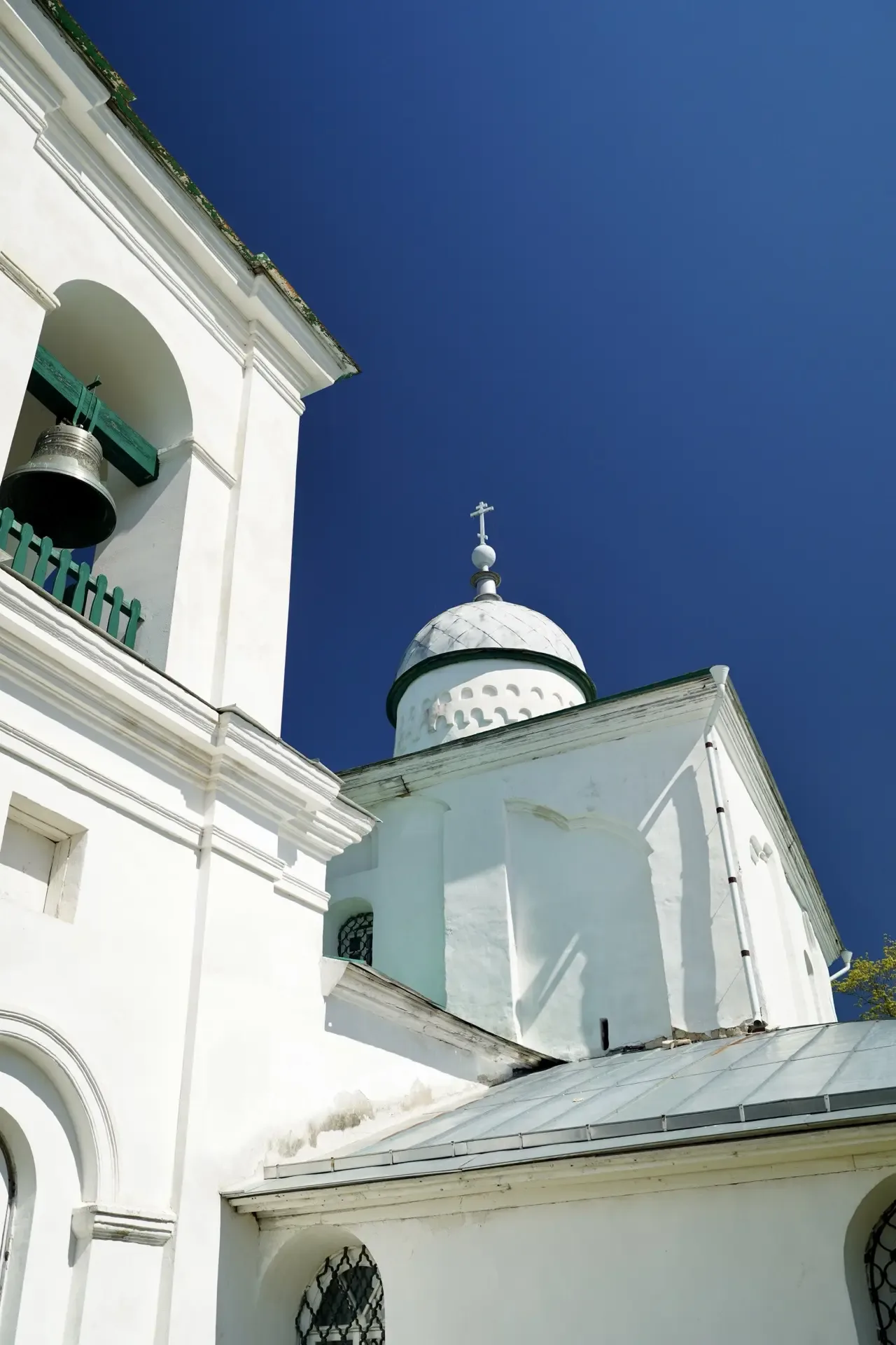 Целая неделя прошла в Псковской области, мы побывали в Пскове, Печорах, Пушкиногорье, Изборске, усад