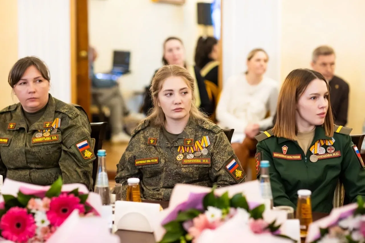 В Центральном академическом театре Российской Армии прошли мероприятия, приуроченные к празднованию 