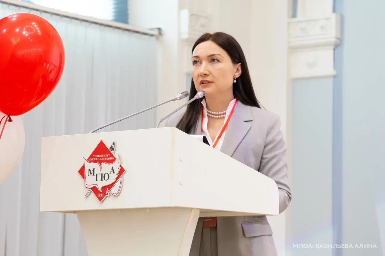 🤖 Технологии и традиции в публичном праве  С 20 по 21 мая в Университете имени О.Е. Кутафина (МГЮА) 