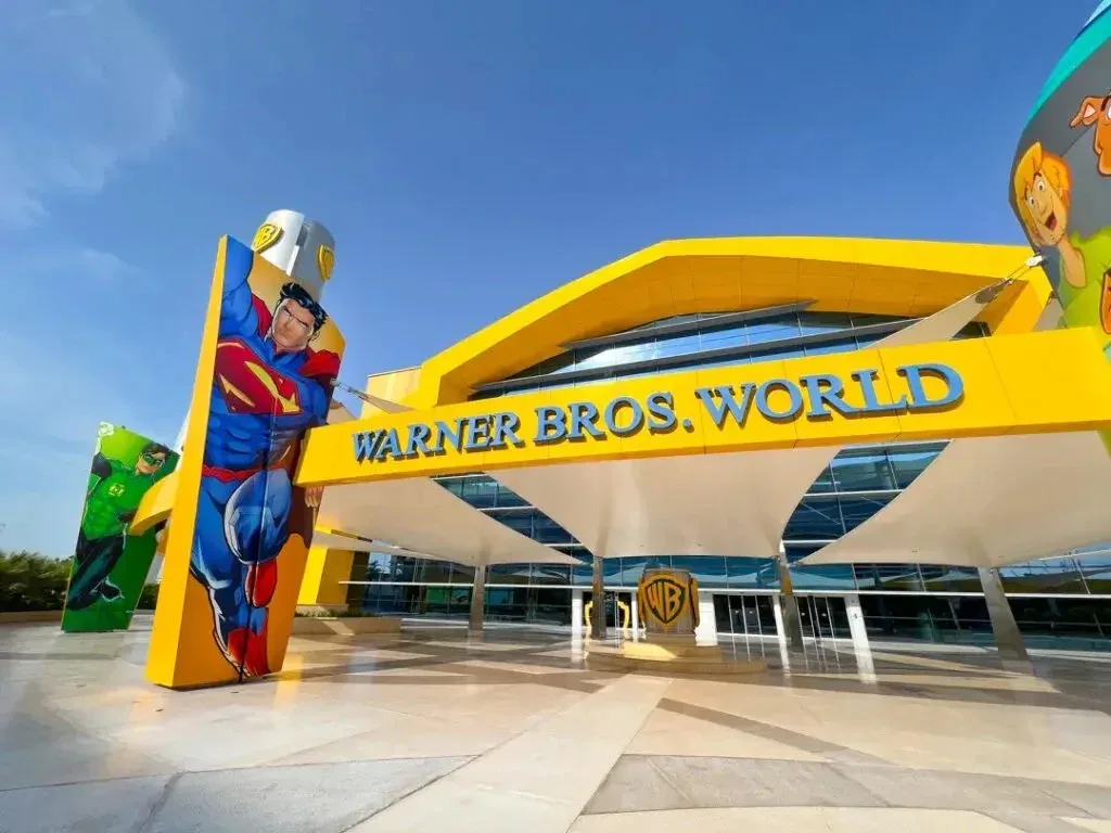 Warner Bros. World в Абу-Даби признали лучшим тематическим парком мира.  Парк на Yas Island стал пер