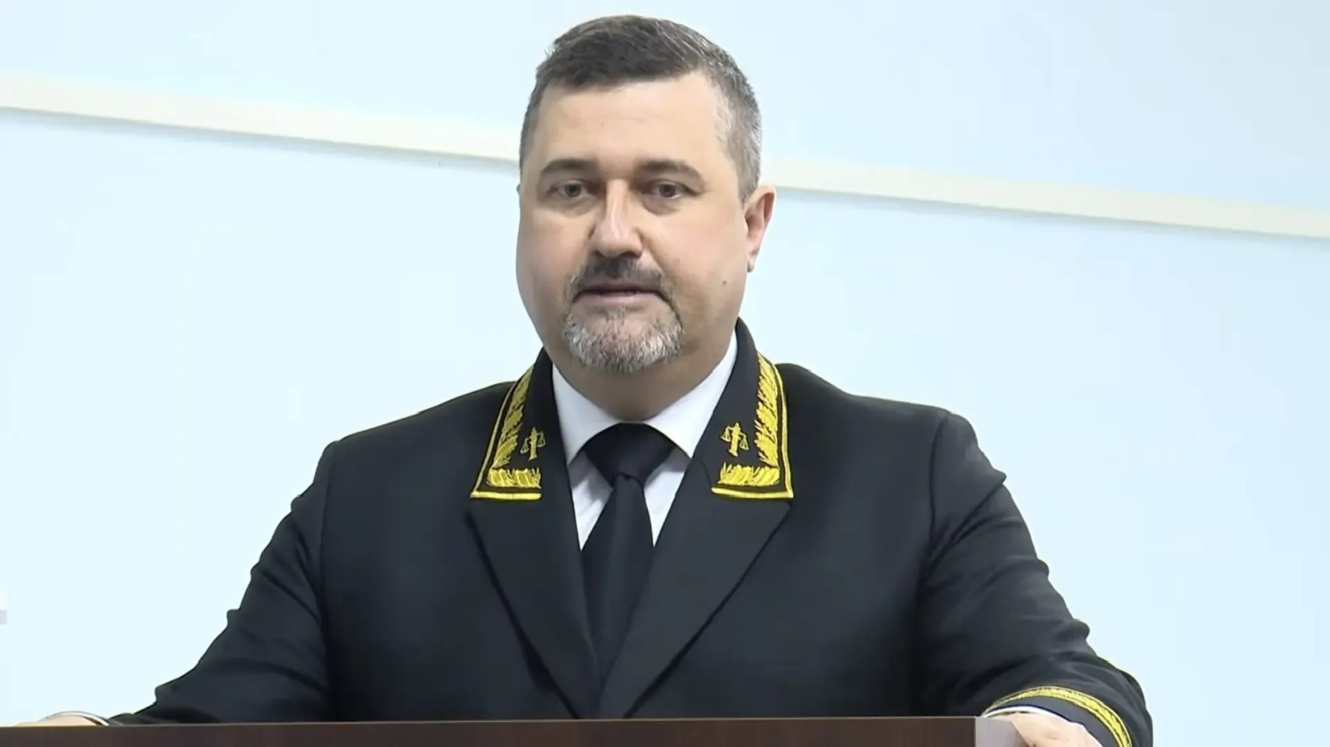 Владимир Путин принял отставку главы Дагестана Сергея Меликова  Меликов ушёл по собственному желанию