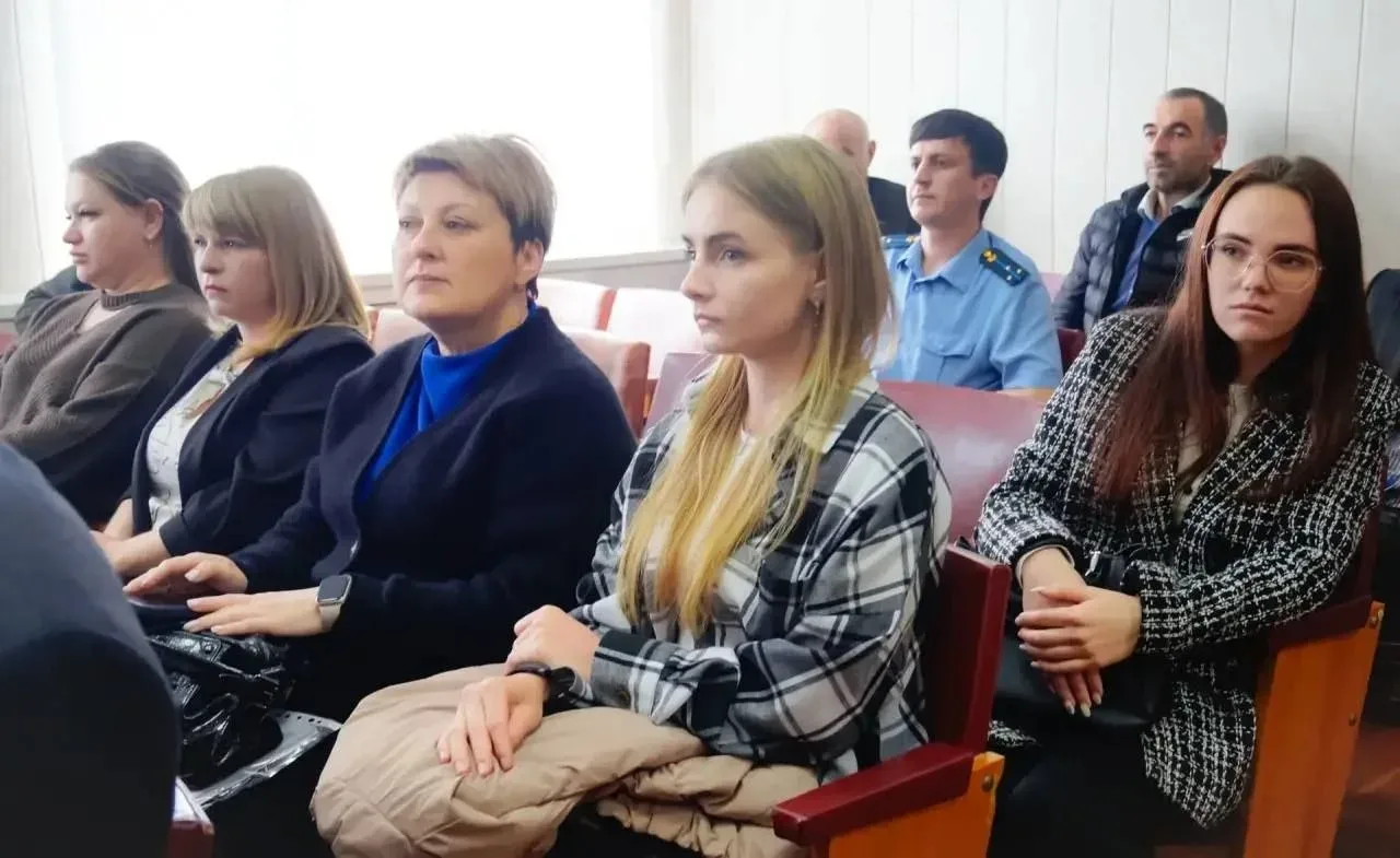 🔹В Зеленчукском районе прошла встреча представителей профильных ведомств, организаций и администраци