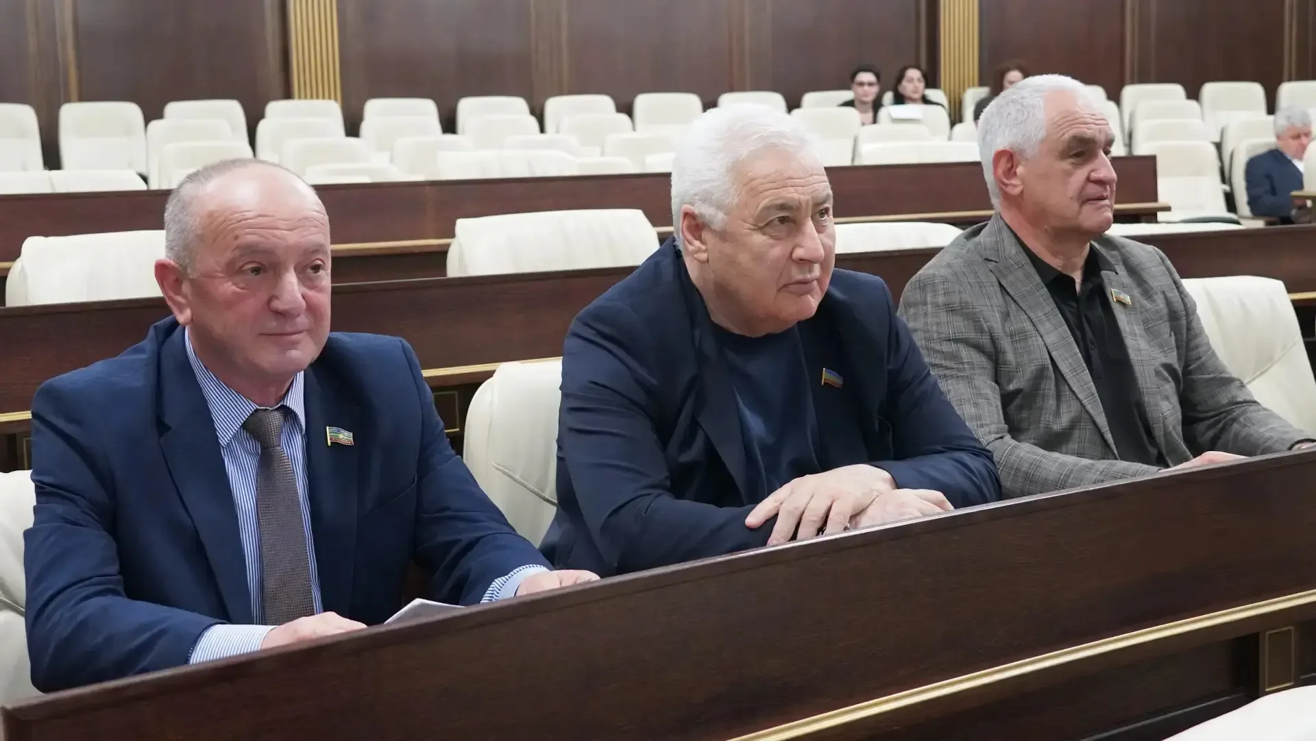 Депутаты Народного собрания КЧР рассмотрели законопроект о выплатах многодетным семьям  🔹Был рассмот