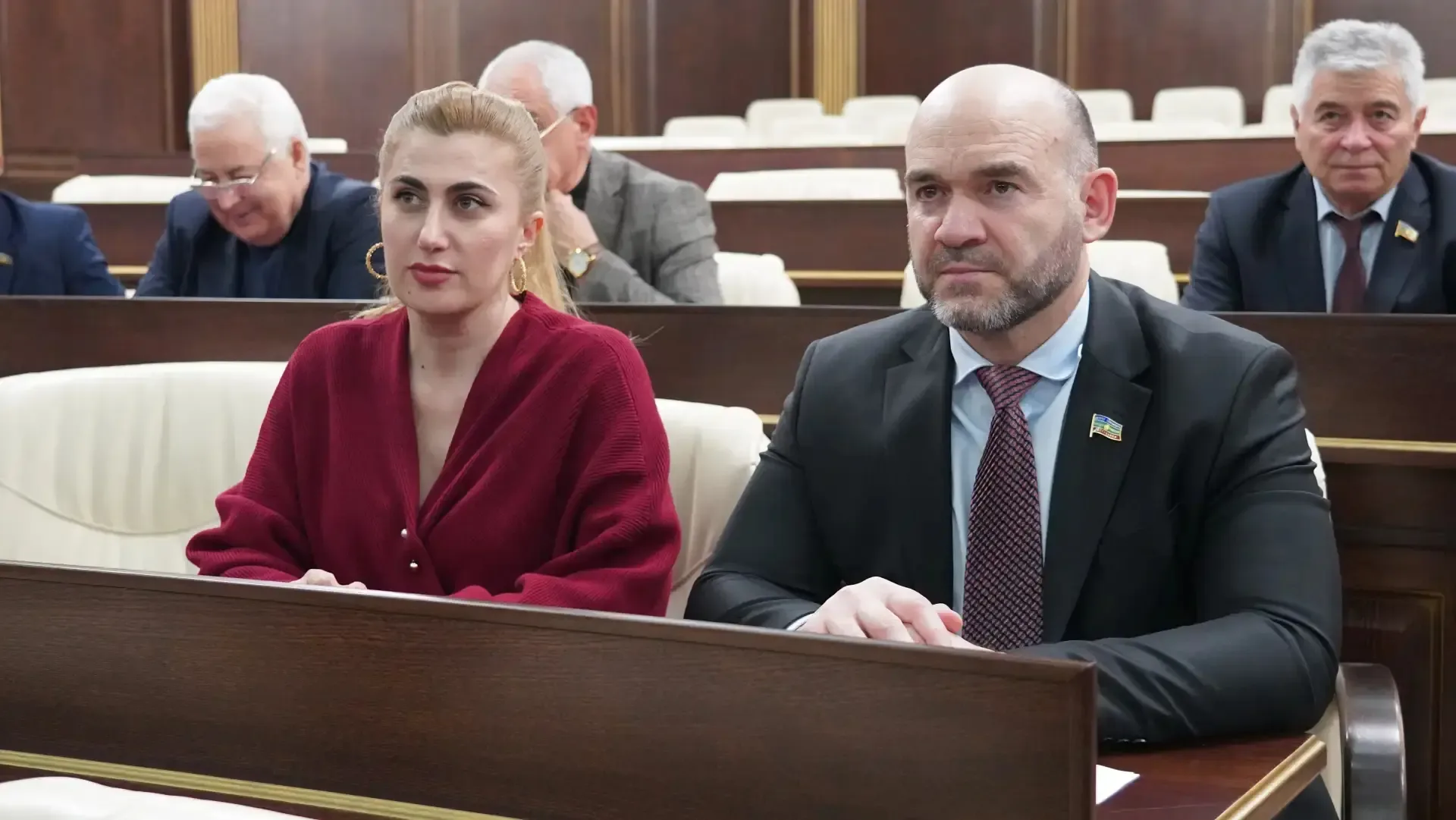 Депутаты Народного собрания КЧР рассмотрели законопроект о выплатах многодетным семьям  🔹Был рассмот