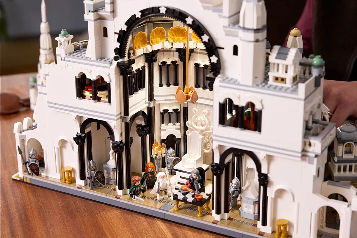 Минас Тирит в новом наборе LEGO выглядит так же прекрасно, как и в самом «Властелине колец» 😍  Бел