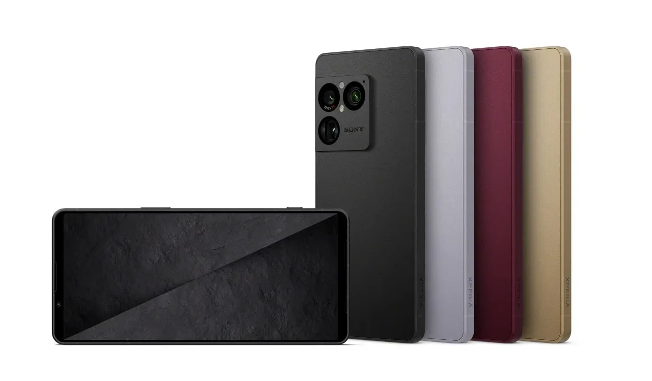 Две неожиданные новости с утра: - смартфоны Sony живы - вышел новый смартфон Sony  Флагманский Xperi