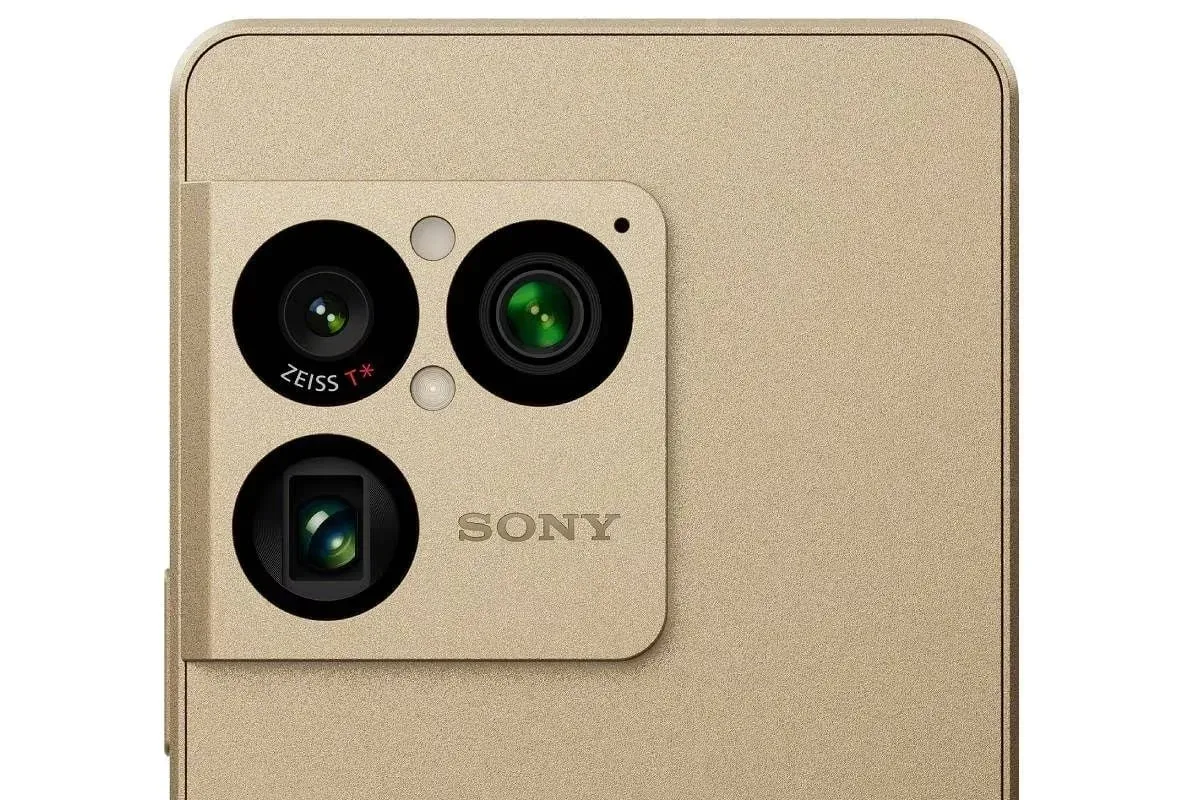 Две неожиданные новости с утра: - смартфоны Sony живы - вышел новый смартфон Sony  Флагманский Xperi