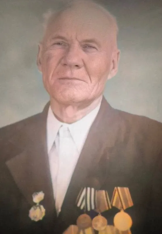 С праздником Великой Победы🕊️  Сегодня я хочу посвятить этот пост моим родным, которых давно нет с н