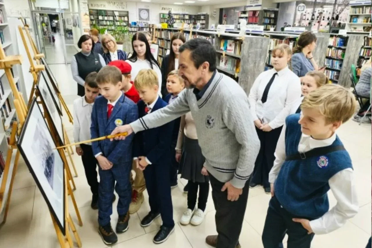 🎉 «С раннего утра до поздней ночи 9 мая шло ликование. Весенним половодьем хлынул на улицы людской п