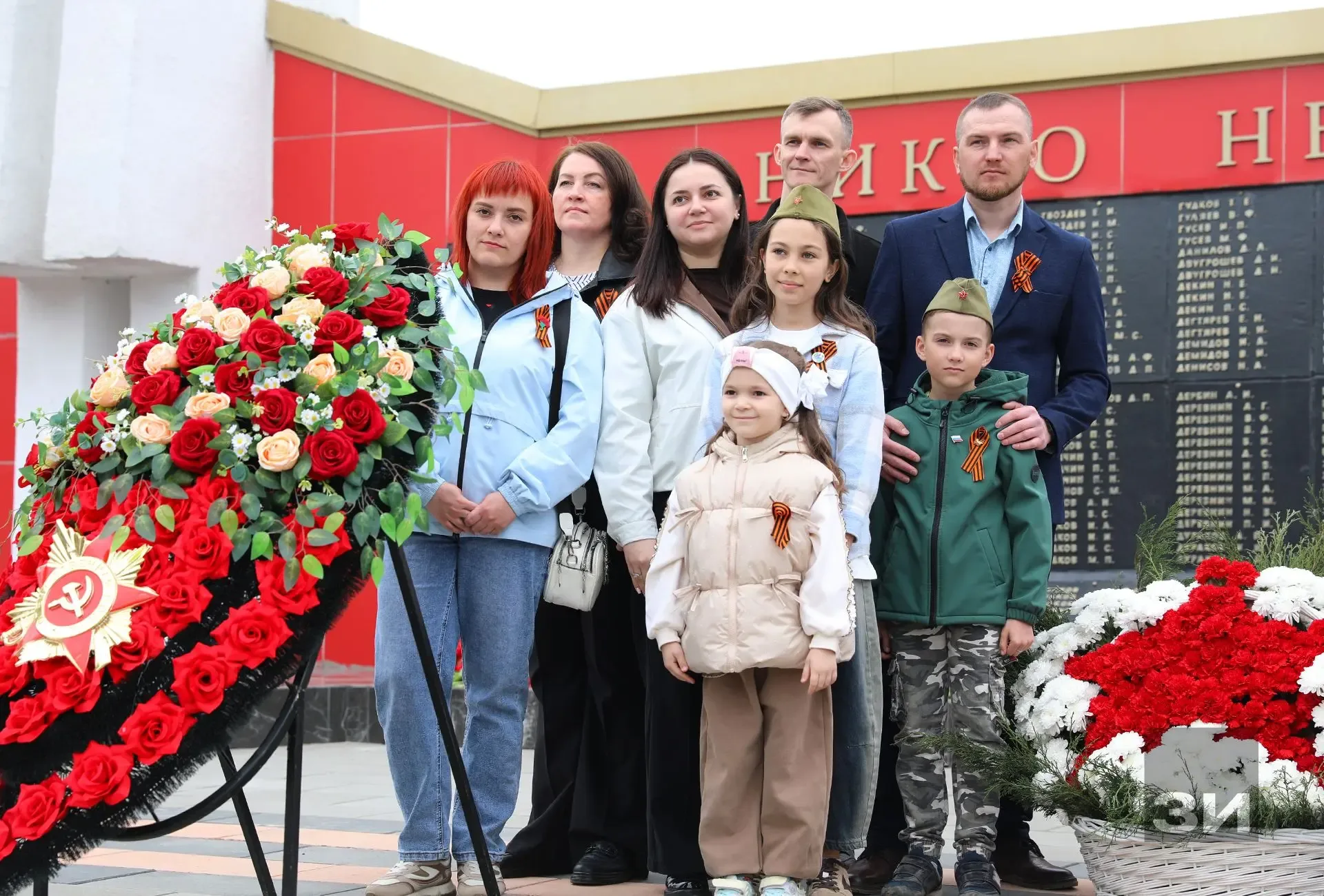 В Данкове в День Победы почтили память погибших в годы Великой Отечественной войны.  Жители Данковск