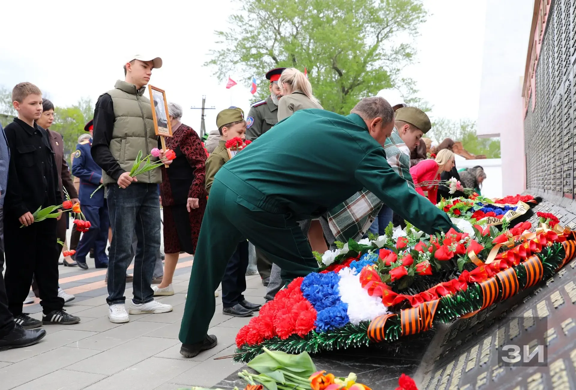 В Данкове в День Победы почтили память погибших в годы Великой Отечественной войны.  Жители Данковск
