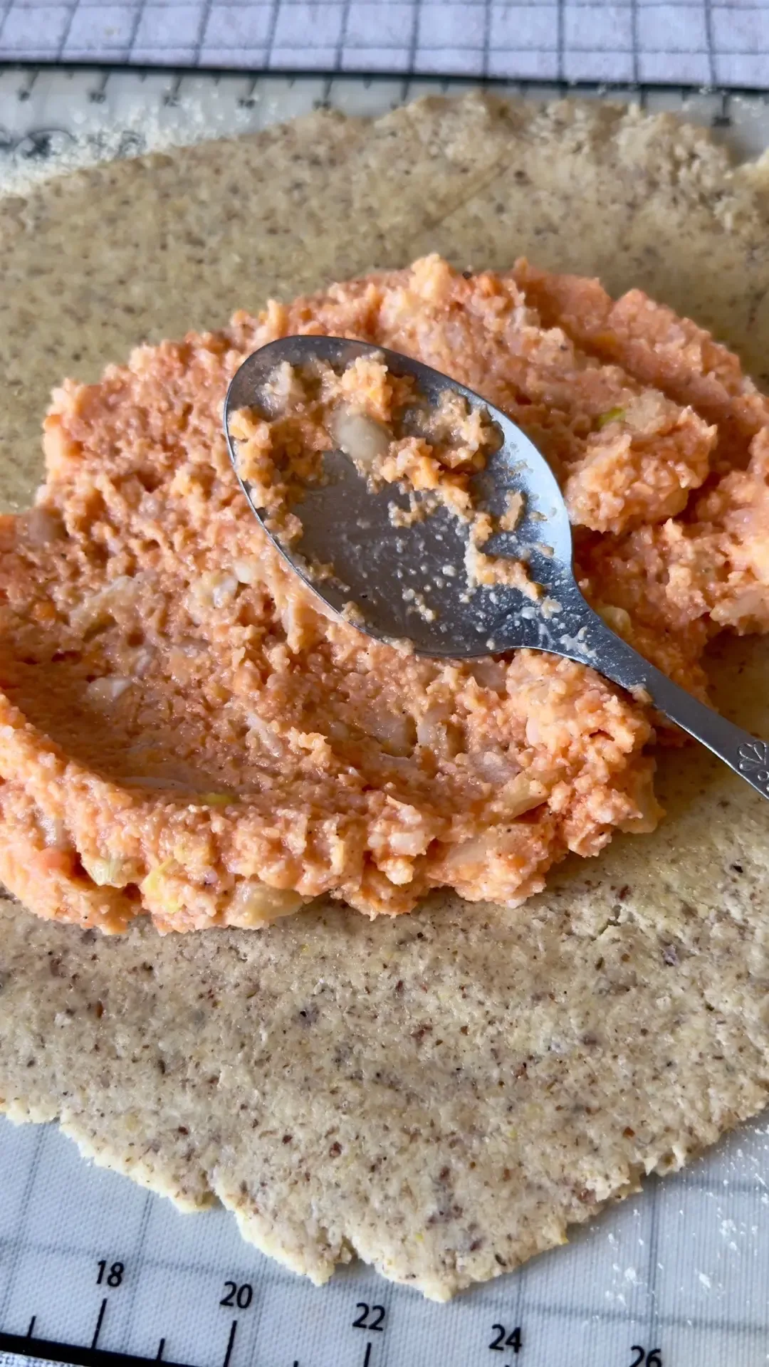 "МЯСНОЙ" ПИРОГ 🥧  Этим пирогом на днях угощала гостей,  правда я им не сказала что это веган версия 