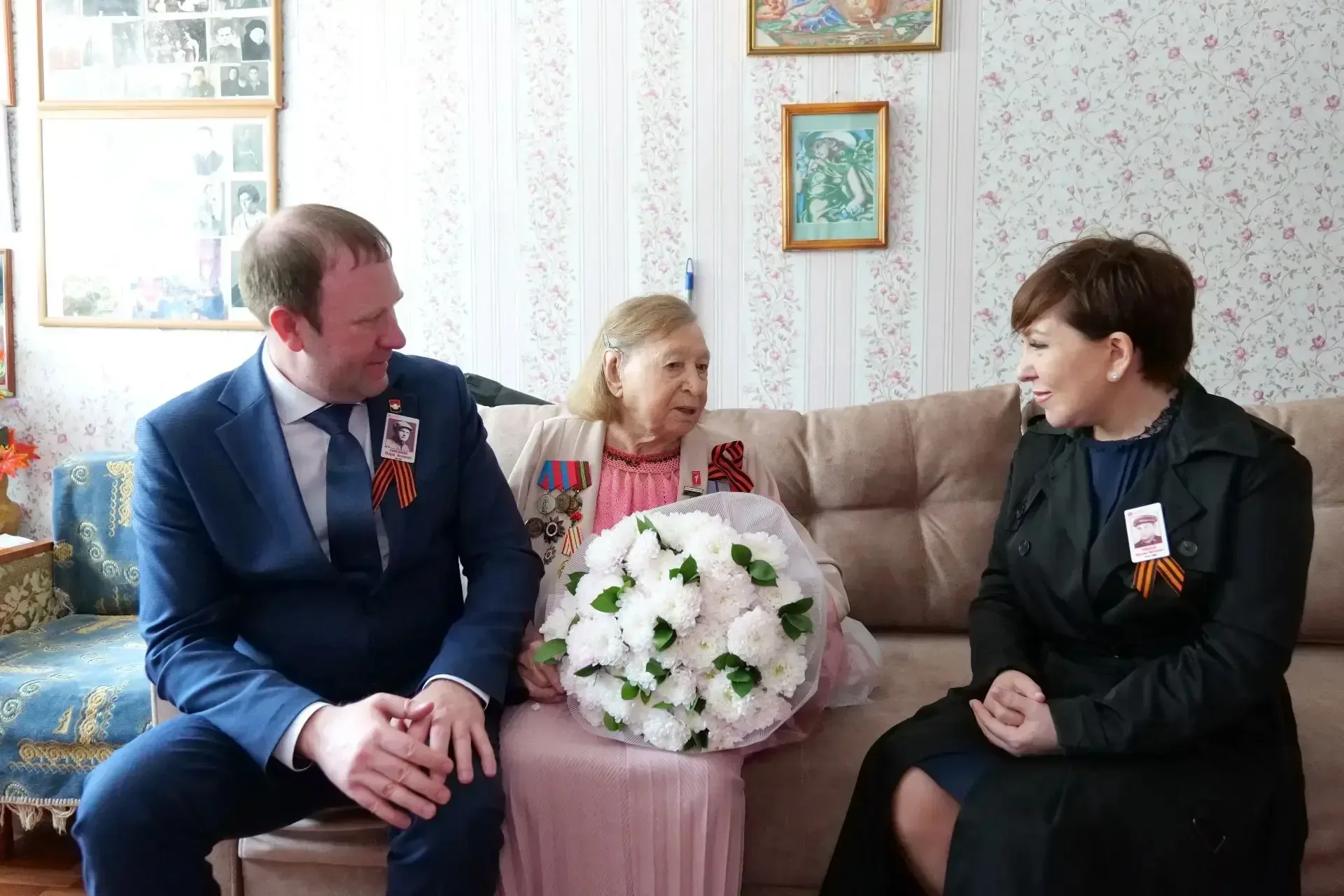 Поздравили с Днём Победы наших уважаемых ветеранов Великой Отечественной войны - вместе с сопредседа