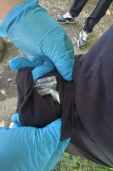 В Шадринске полицейские задержали 29‑летнего местного жителя с синтетическим наркотиком.  16 мая сот