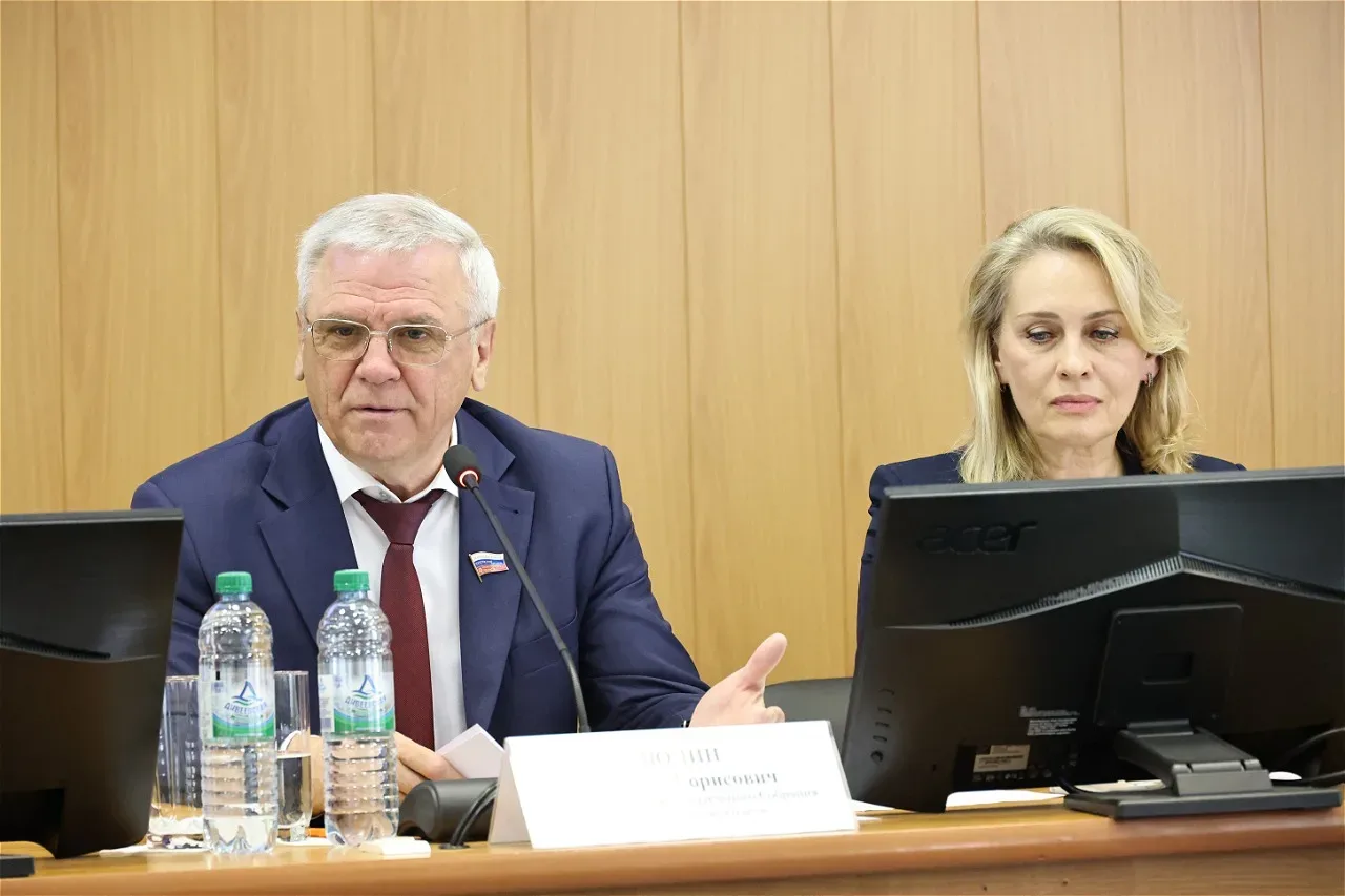 Накануне Дня Дзержинска встретился с промышленниками города химиков. Как депутат ЗакСобрания Нижегор