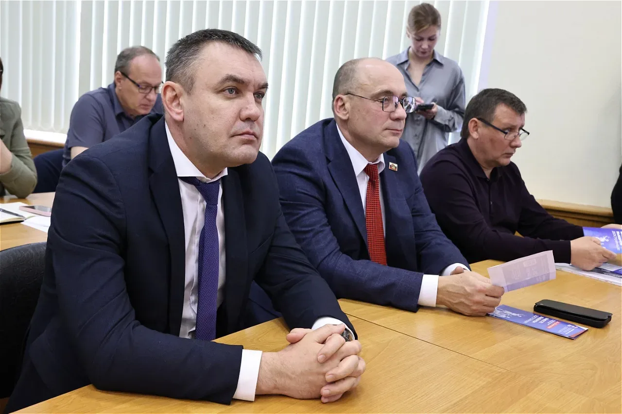 Накануне Дня Дзержинска встретился с промышленниками города химиков. Как депутат ЗакСобрания Нижегор