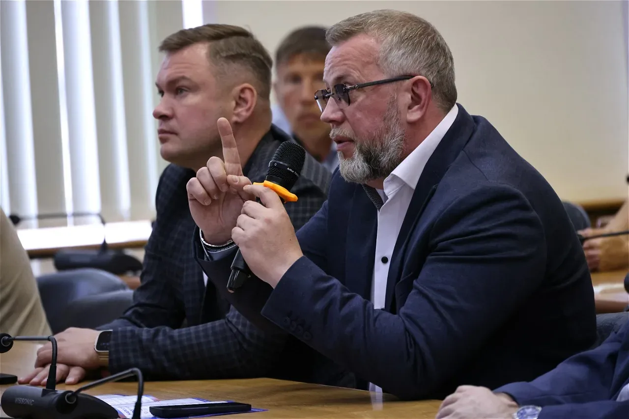 Накануне Дня Дзержинска встретился с промышленниками города химиков. Как депутат ЗакСобрания Нижегор