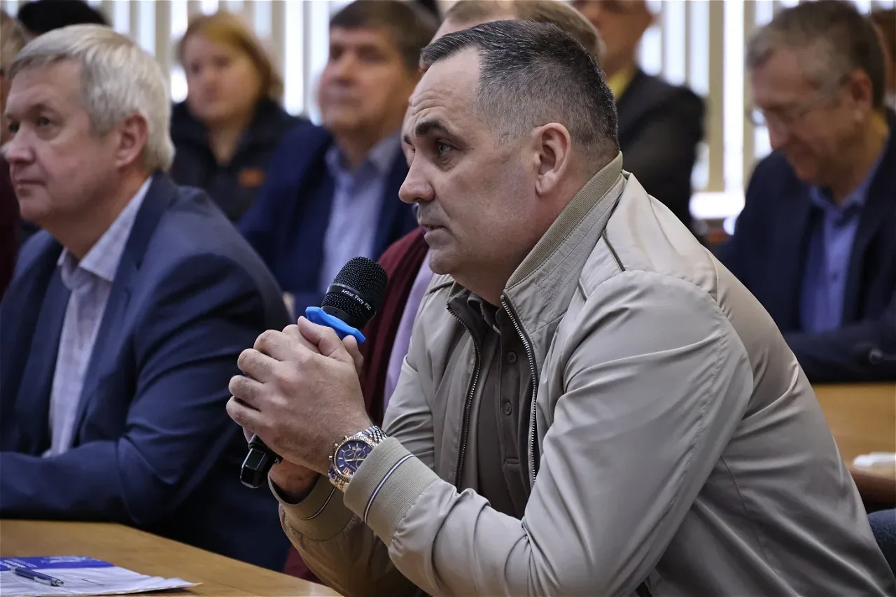 Накануне Дня Дзержинска встретился с промышленниками города химиков. Как депутат ЗакСобрания Нижегор
