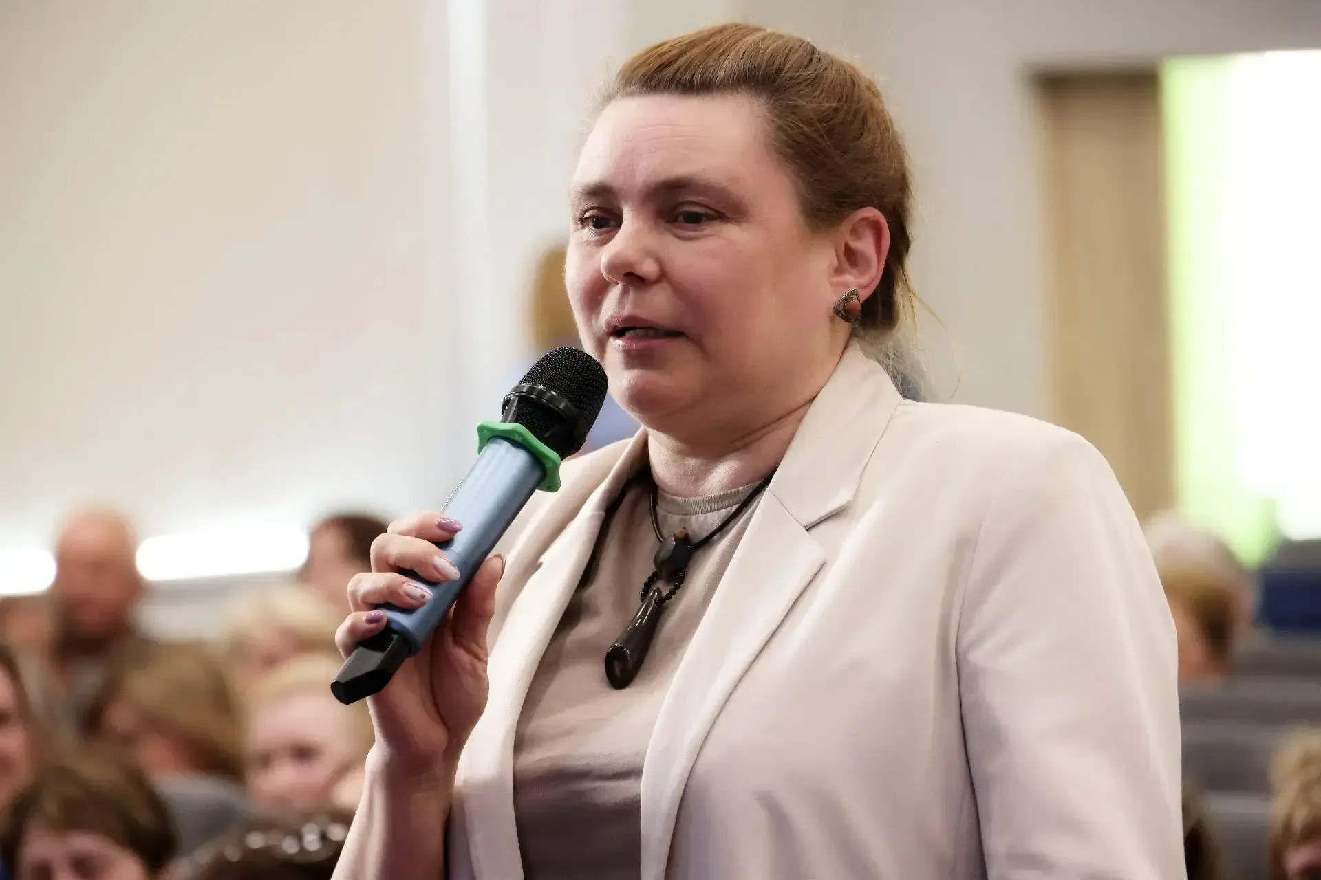 В Дзержинске встретился с педагогами, врачами, работниками городского хозяйства, чтобы отчитаться за