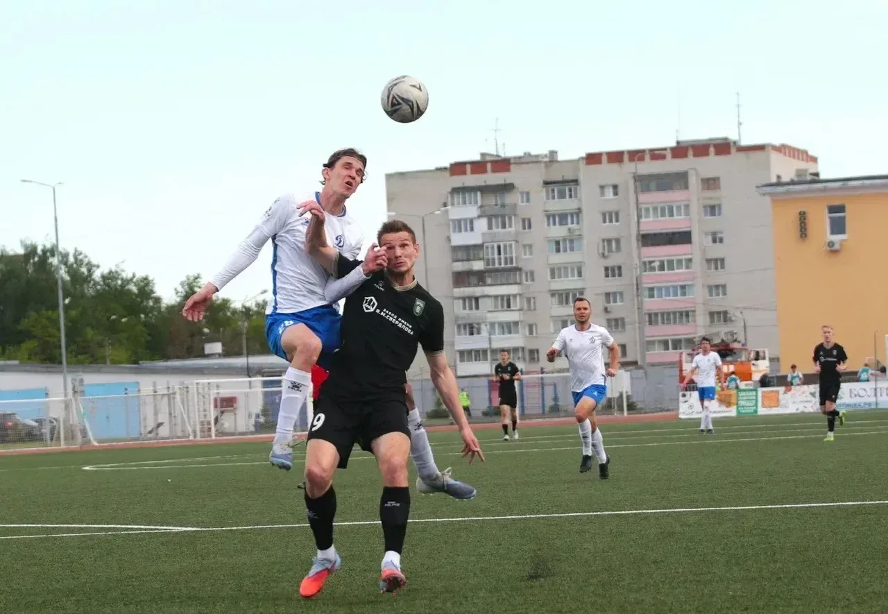 Уверенная домашняя победа. «Химик» - «Динамо-Барнаул» 4:1.   С первых секунд «Химик» включился в игр