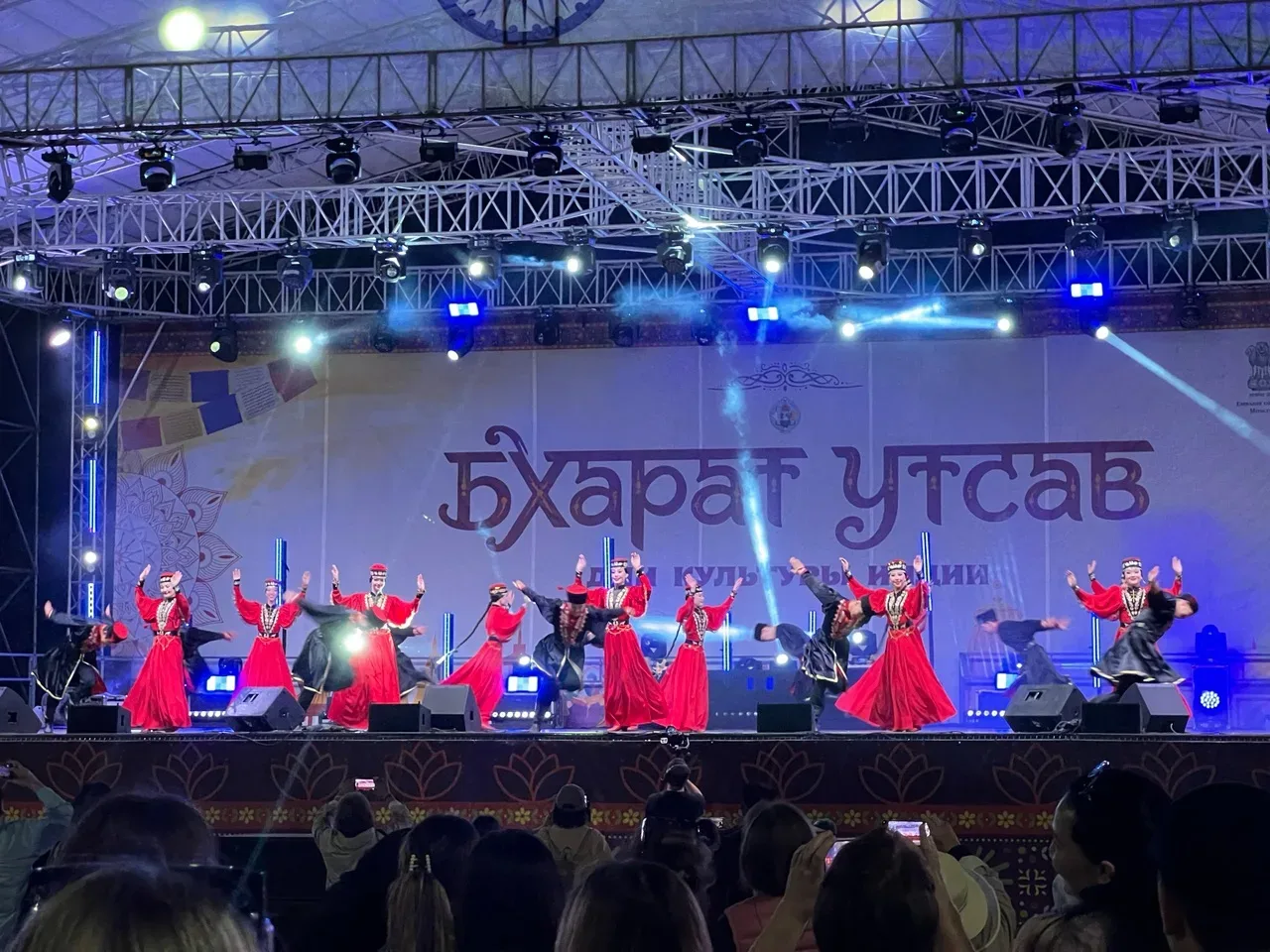 Невероятно, но факт: в Элисте мы окунулись в атмосферу Индии! 🤩 Попали на Дни культуры этой удивител