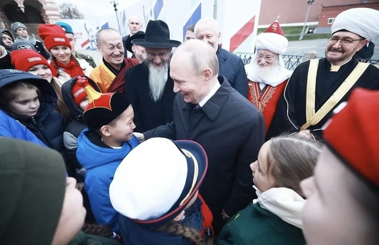 Президент России 🇷🇺 Владимир Путин исполнил мечту сына участника СВО из Тувы. Мечта 11-летнего Доржу