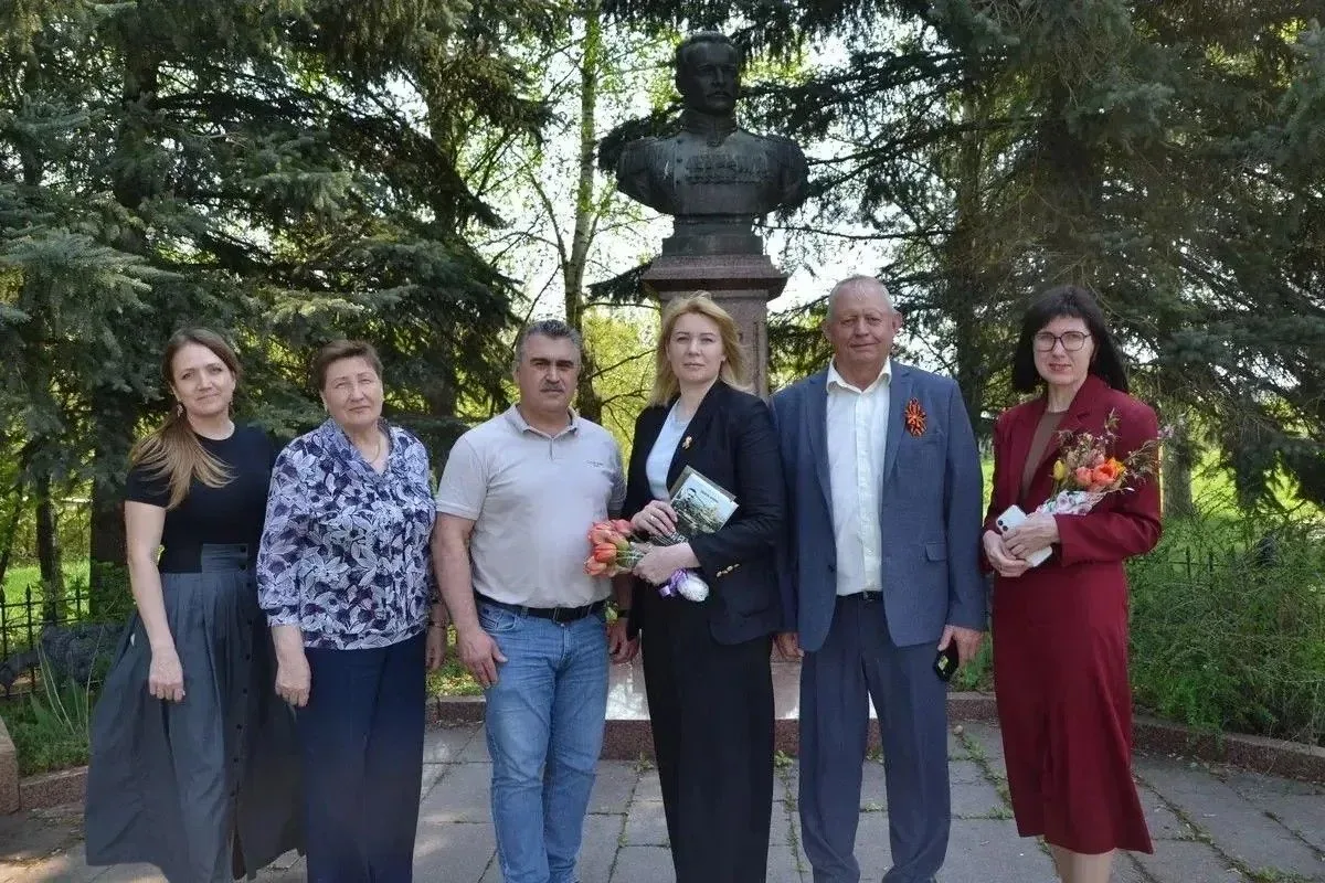 Министр образования Ольга Прушковская посетила Сапожковский округ  🏫 В сопровождении главы округа Ал