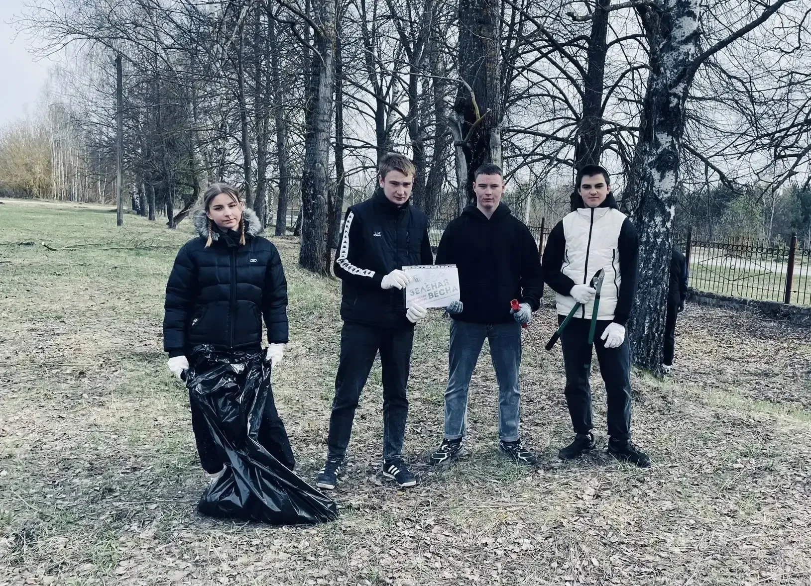 Рязанские учащиеся присоединились к Всероссийской неделе субботников «Мы за чистоту»  👥 Масштабное э