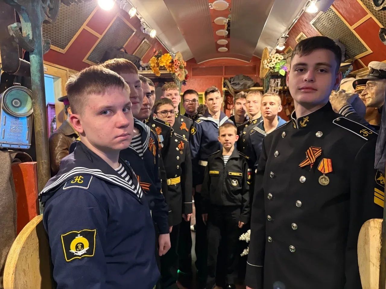 Поезд Победы в Мурманске: более 2500 северян прикоснулись к истории 🚂  С 17 по 20 мая Мурманск стал 