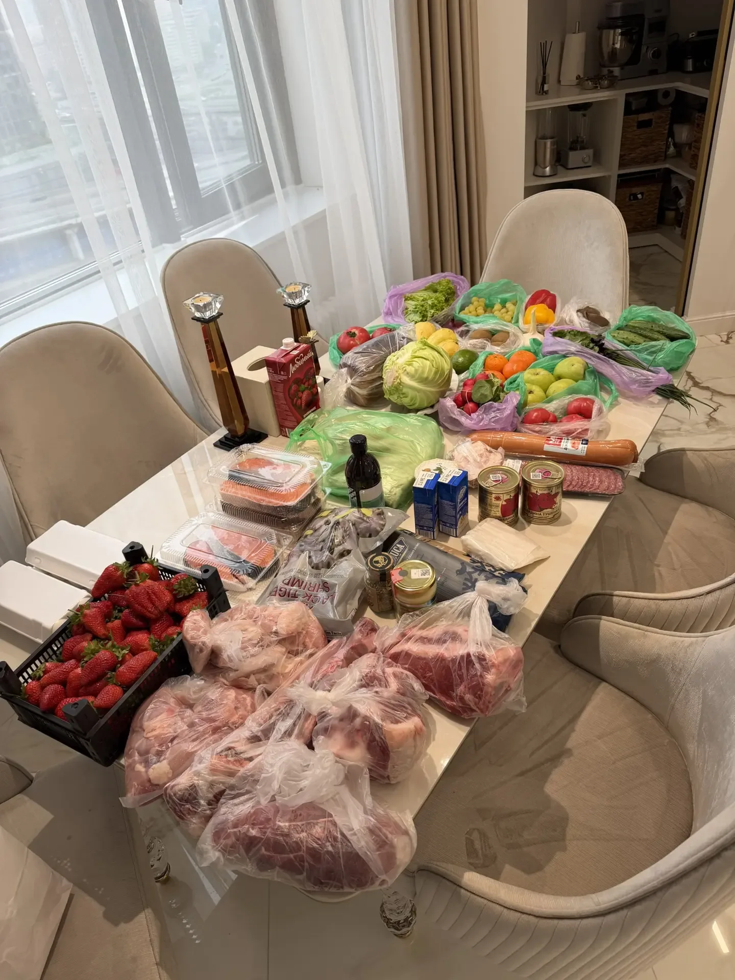 Сегодня устроили настоящий семейный день ❤️ Сходили на рынок за продуктами — и это совсем другое ощу