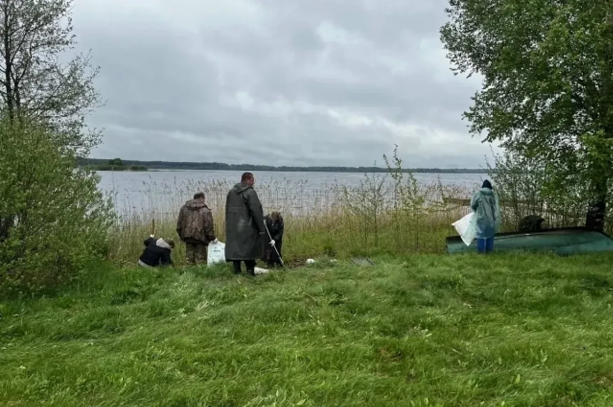 🔥 БОЛЕЕ 100 ЧЕЛОВЕК ОЧИСТИЛИ БЕРЕГ ОЗЕРА КУДИНСКОЕ В ТВЕРСКОЙ ОБЛАСТИ 🌊    В рамках всероссийских 