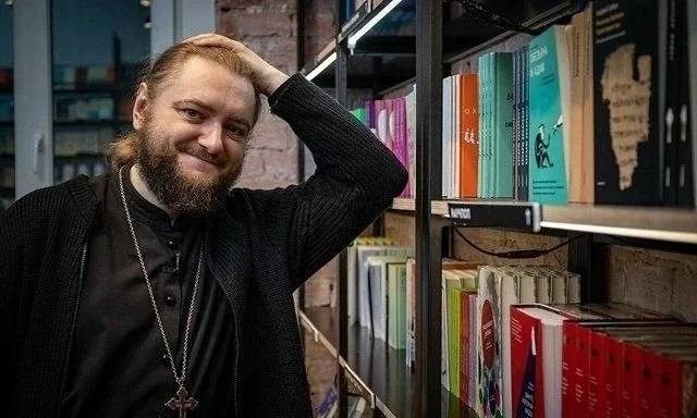 ✨ Не примеряй на себя прошлое...  Его больше нет — ни плохого, ни хорошего. Не жалей об ушедшей юнос