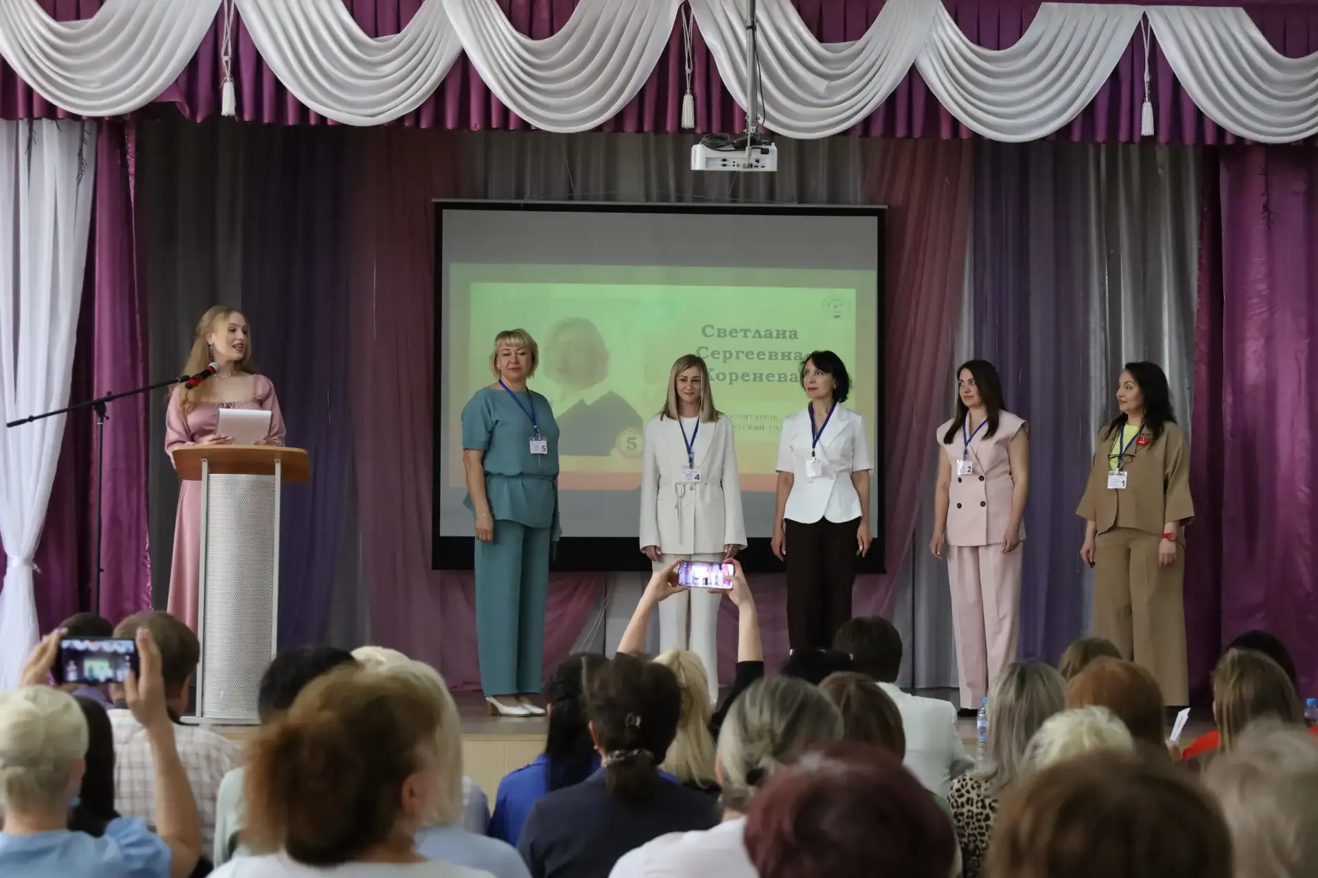 В Новомосковске прошел муниципальный конкурс «Воспитатель года – 2026»  Это ежегодный конкурс, котор