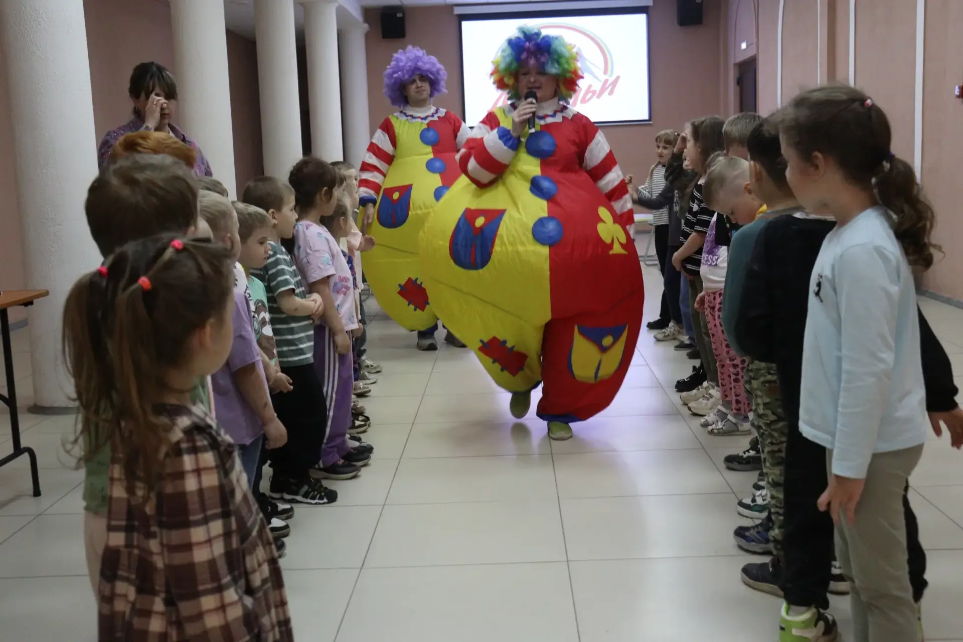 Накануне Международного Дня семьи в Городском дворце культуры прошло мероприятие «Моя семья».  Воспи
