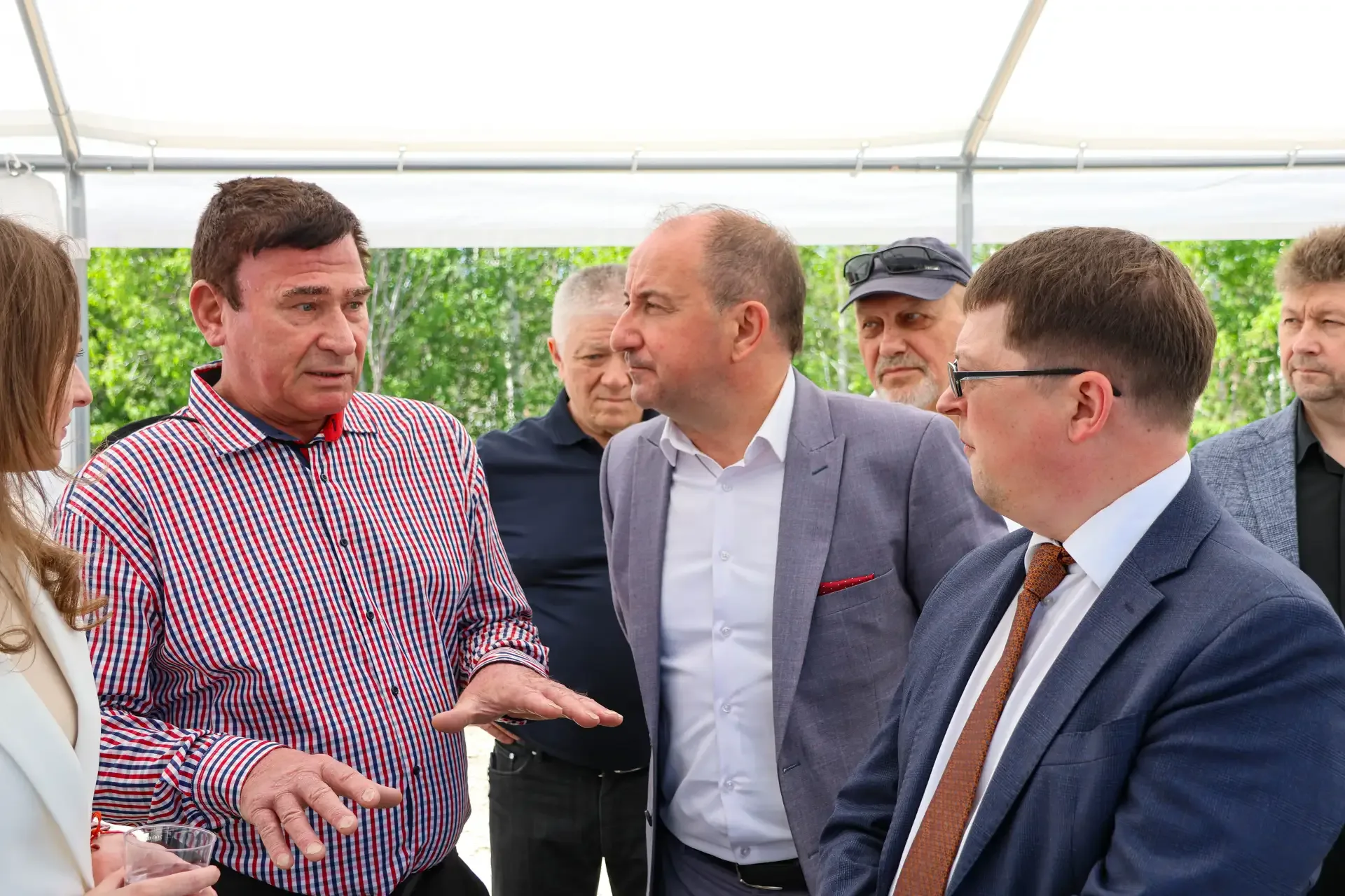🌱 Новомосковск задаёт новый стандарт экологичного производства!  На территории бывшего золоотвала АО