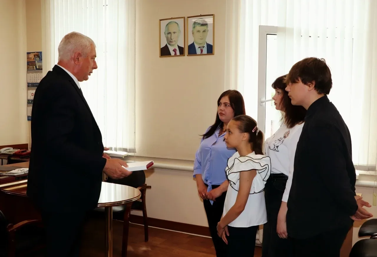 Сегодня вновь встретился с семьёй нашего земляка, участника специальной военной операции. Это уже вт