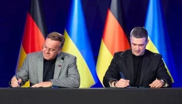 Министр обороны Германии Борис Писториус во время визита в Киев анонсировал запуск совместного с Укр