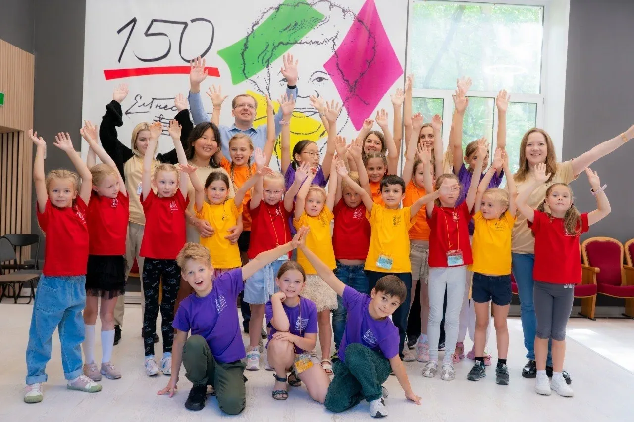 🎼 Лето в Гнесинке: творческое развитие для детей 4–14 лет  Покажите ребёнку мир музыки, театра и иск