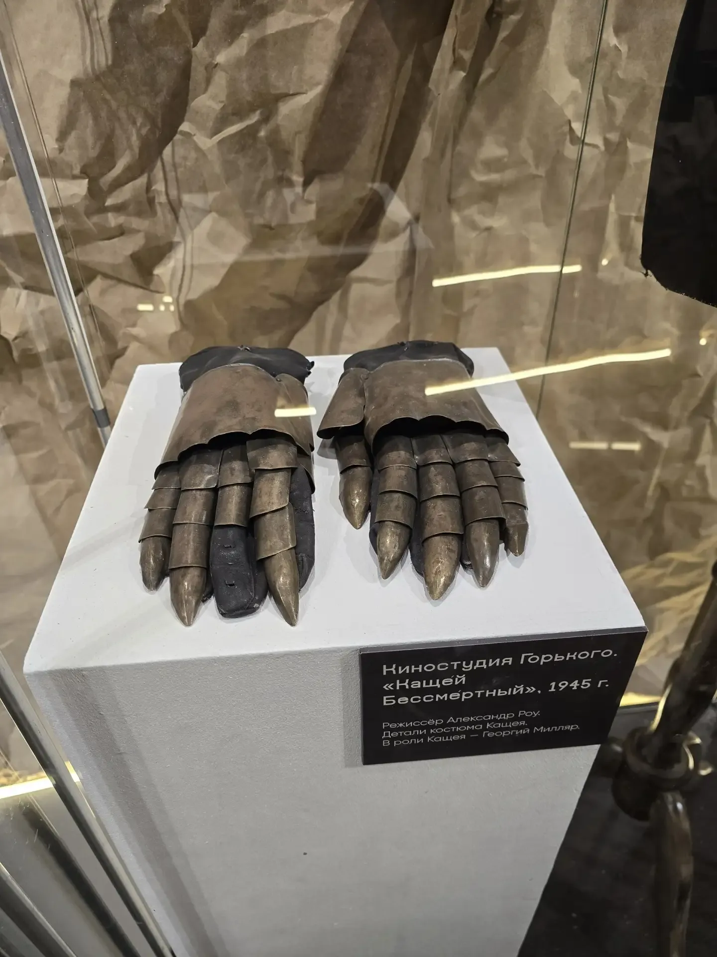 📍Выставка на ивановском ЖД вокзале по мотивам русских сказок «Сказочная Русь».  📷 Моя Кинешма