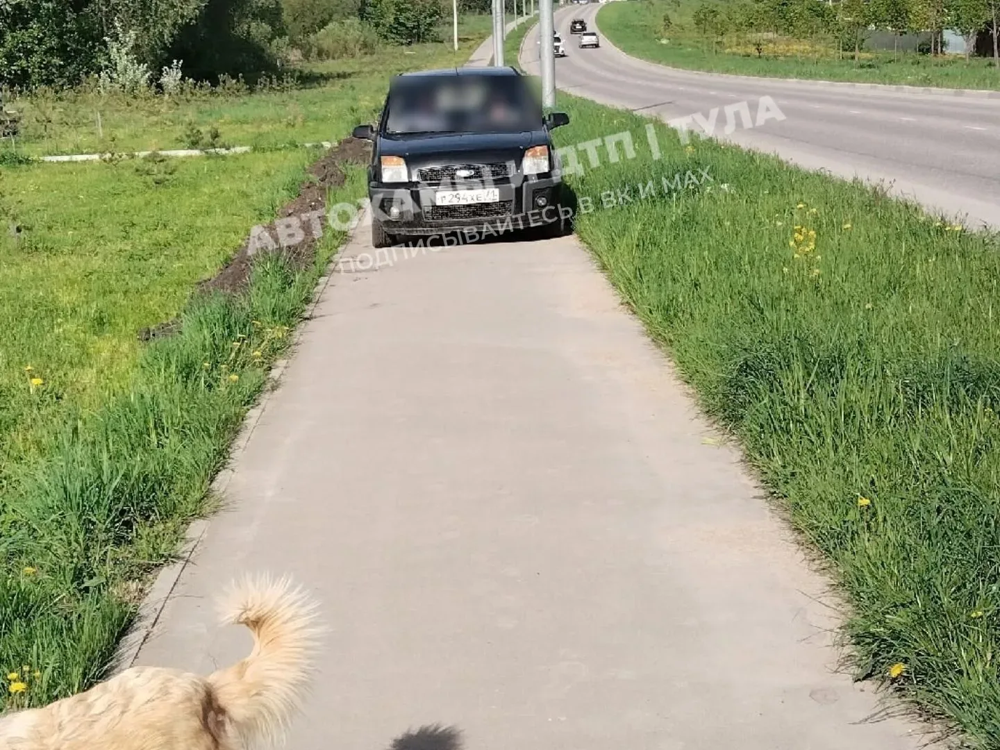 🤨«Попутал». Фото от подписчика  ✍️«Тула, микрорайон Петровский квартал, ул. Дубенская. Снято 16.05.2