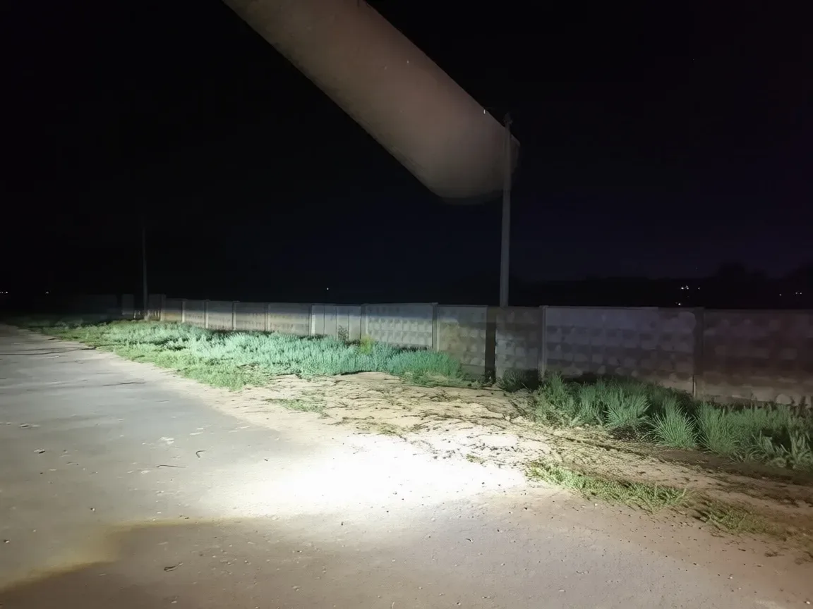 🚨🚔Щекино. Было вечером в минувшую субботу, рядом с домом №124 в поселке Юбилейный. 16-летняя девочка